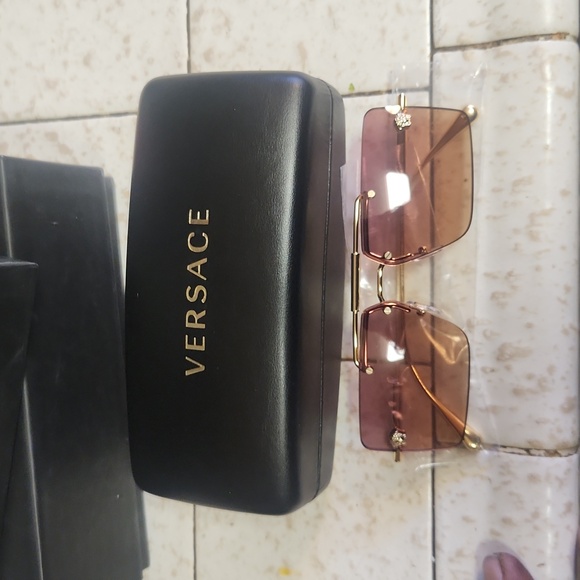 Versace Sunglasses, New - Picture 5 of 6